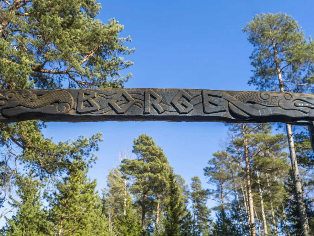 Borgboda 2,5 km − Ahvenanmaan suurin mäkilinna ja Idan tupa