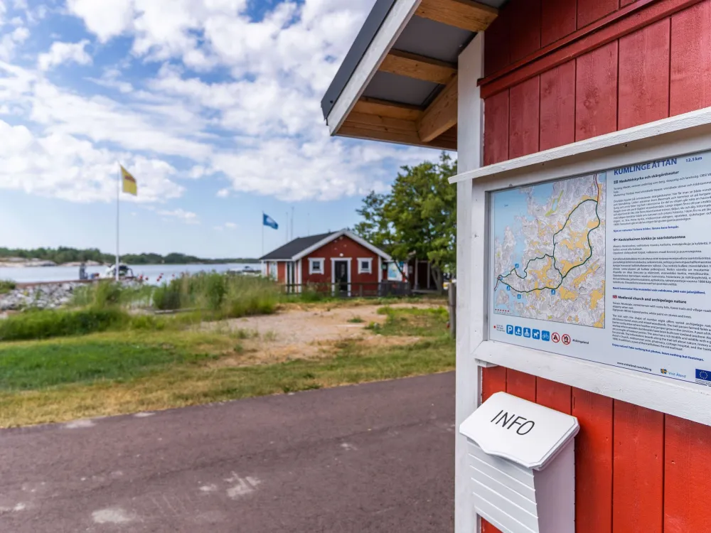 Kumlinge åttan 12,5 km – keskiaikainen kirkko ja saaristoluontoa