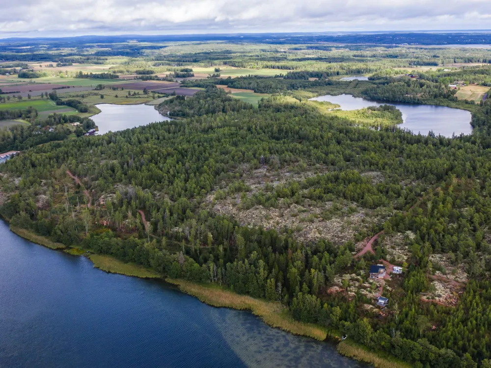 Kungsö batteriberg  3−6 km − Russian costal battery with seaview