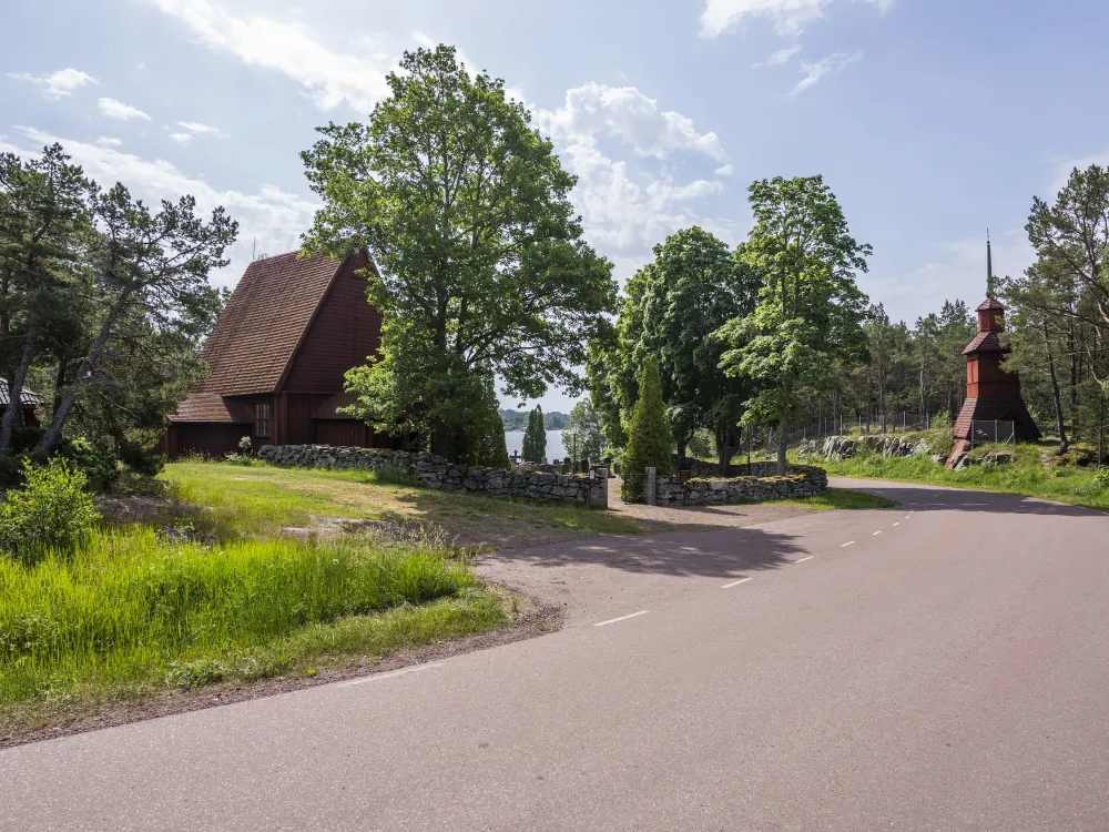 Skogsrundan 4 km – havsutsikt och myrmark