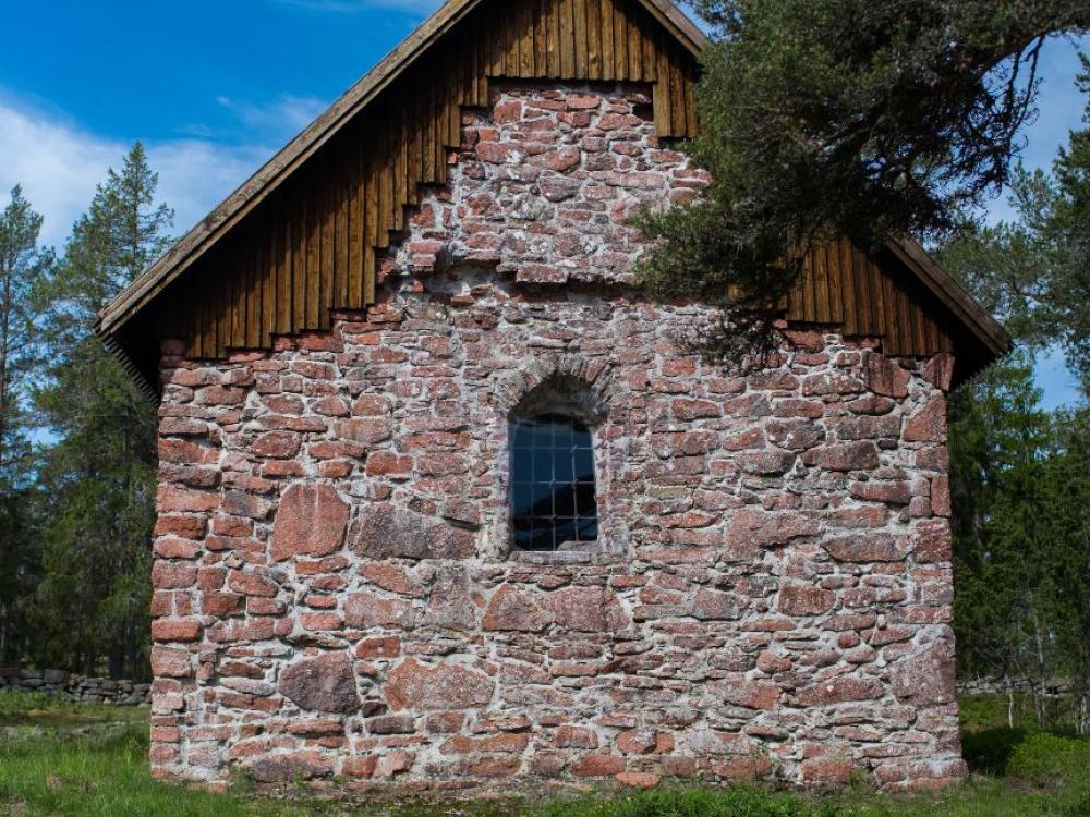 Lemböte Chapel ruins